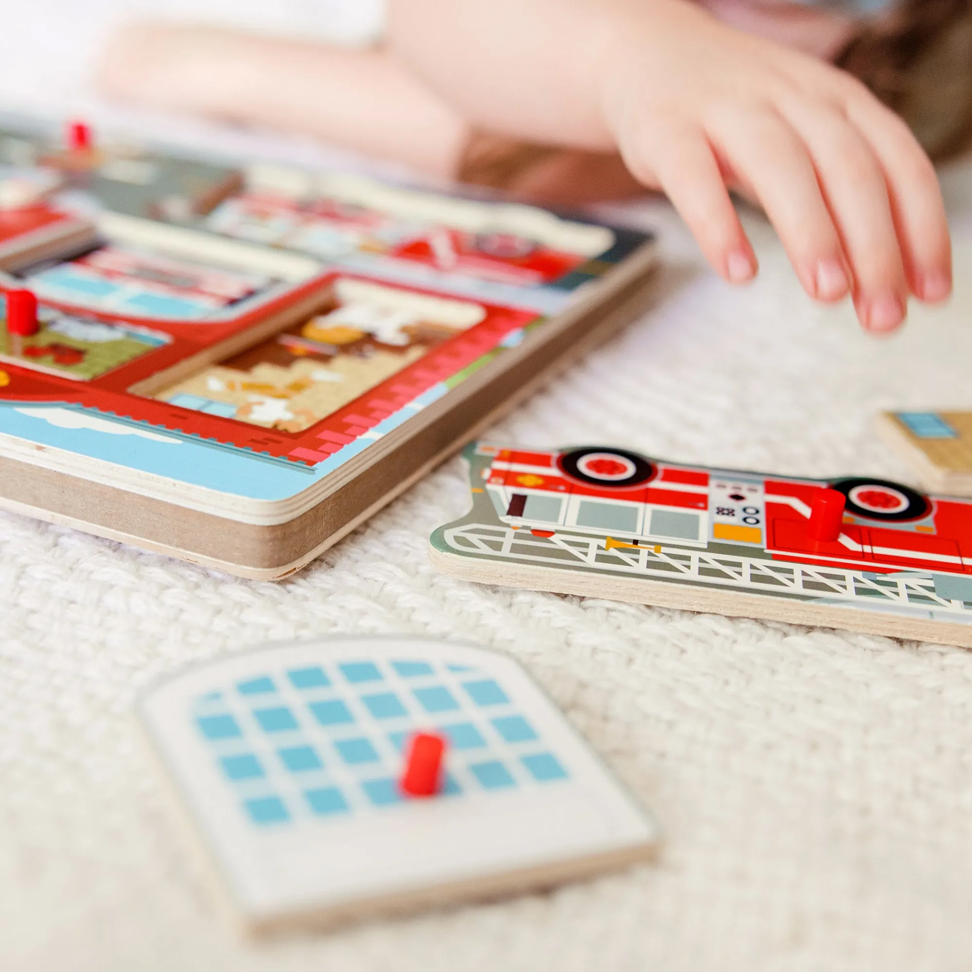 Around the Fire Station Sound Puzzle - 8 Pieces>Melissa & Doug Online