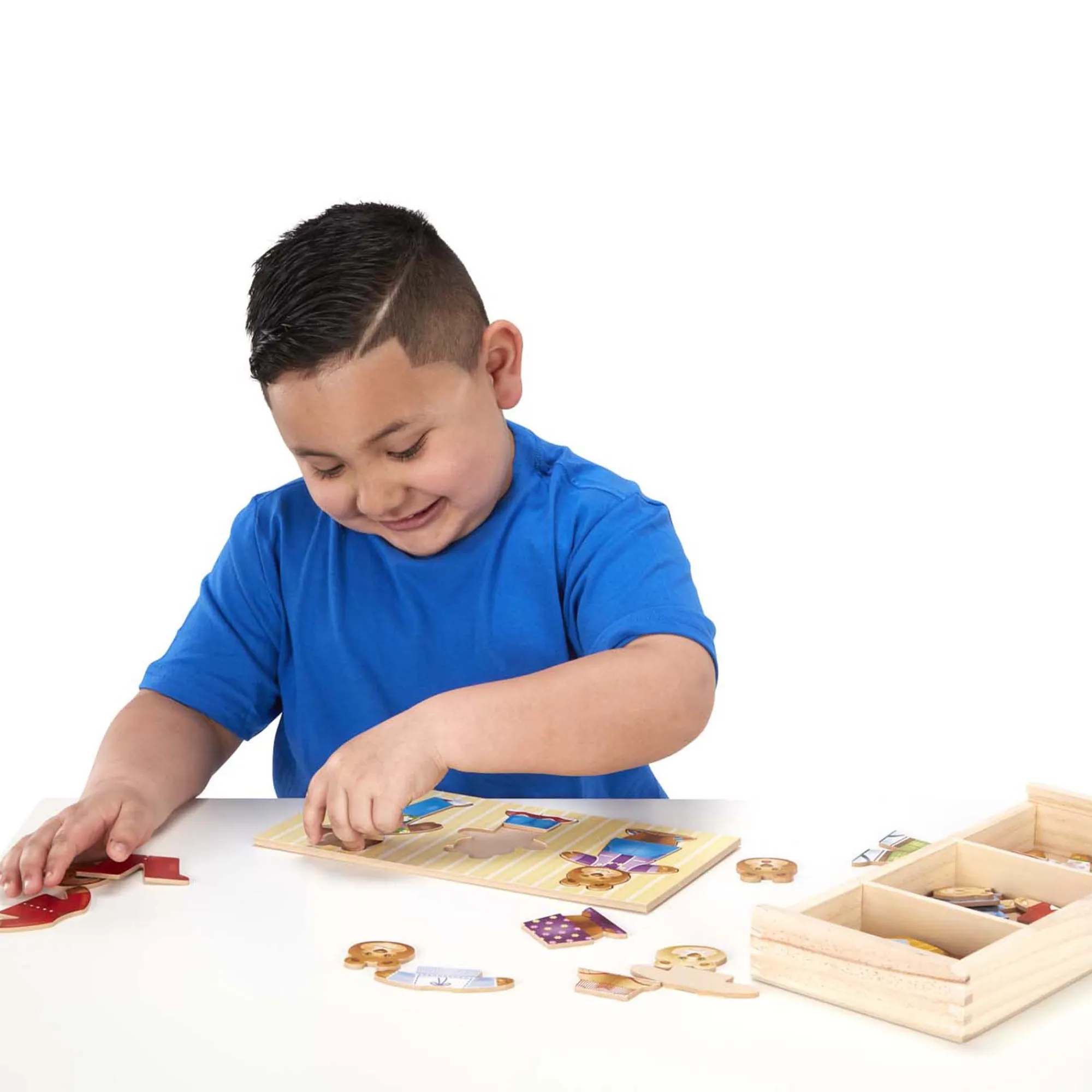 Bear Family Dress-Up Puzzle - 45 Pieces>Melissa & Doug Discount