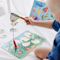 Bug-Catching Magnetic Puzzle Game><noscript><img width=