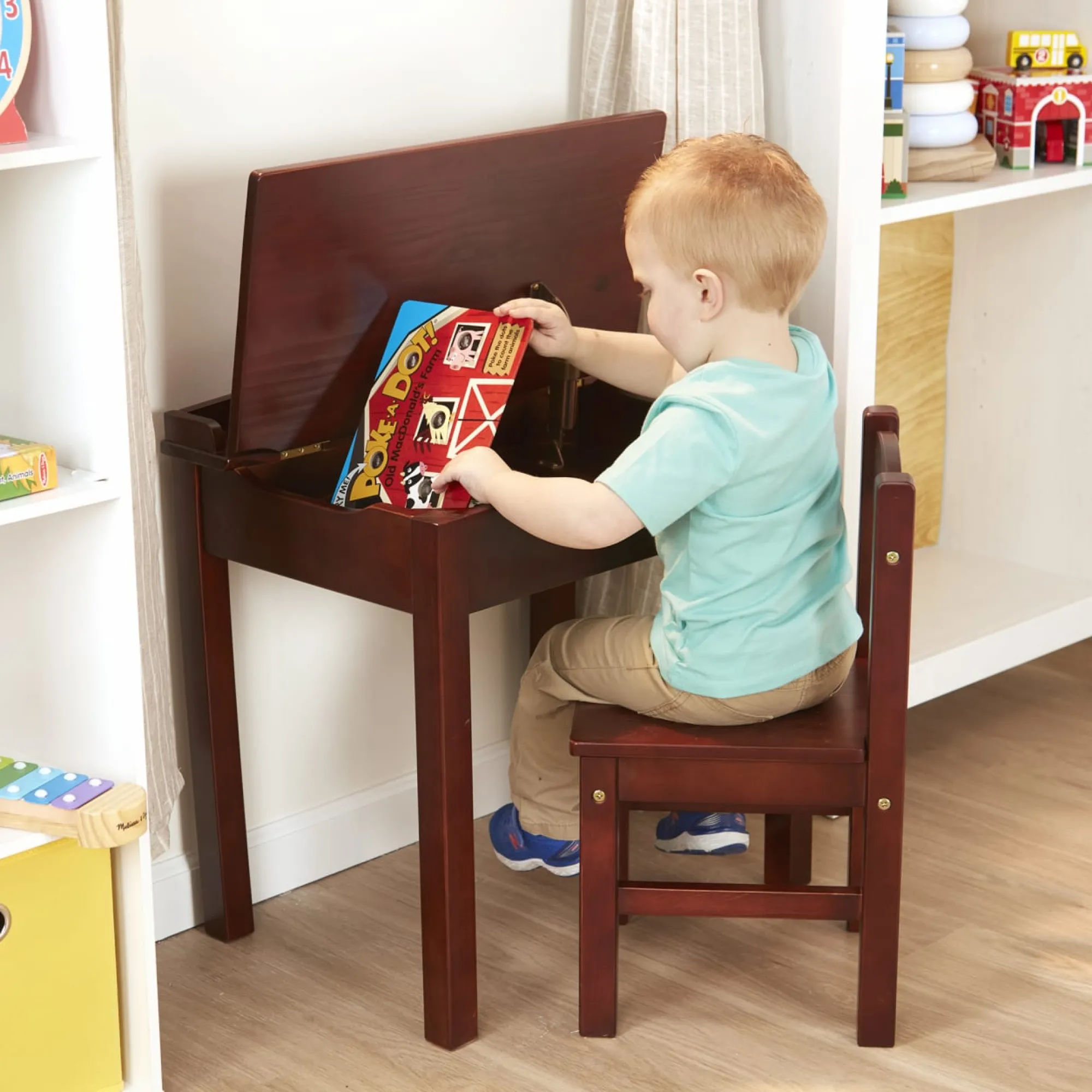 Child's Lift-Top Desk & Chair - Espresso>Melissa & Doug Hot