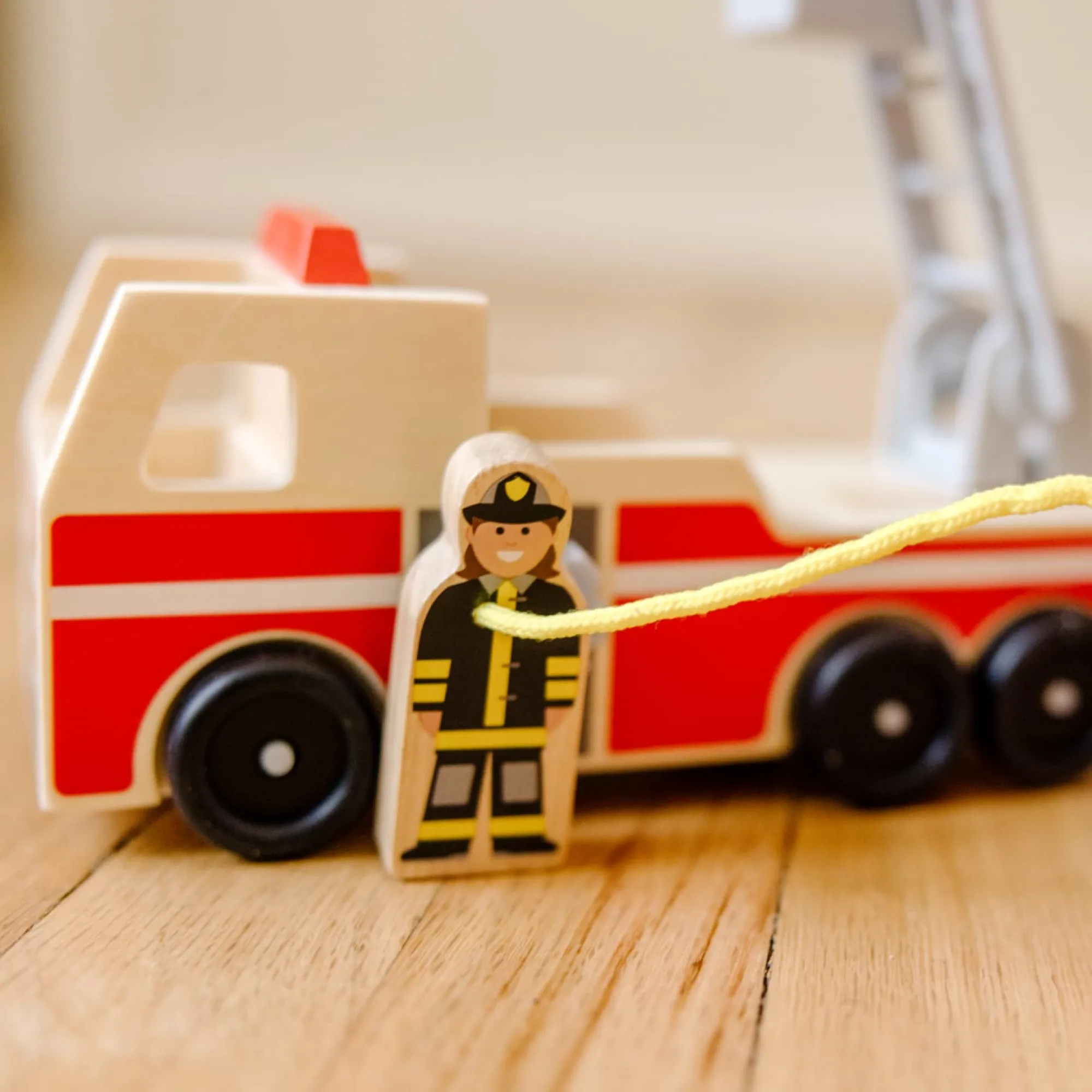 Classic Wooden Fire Truck Play Set>Melissa & Doug Clearance