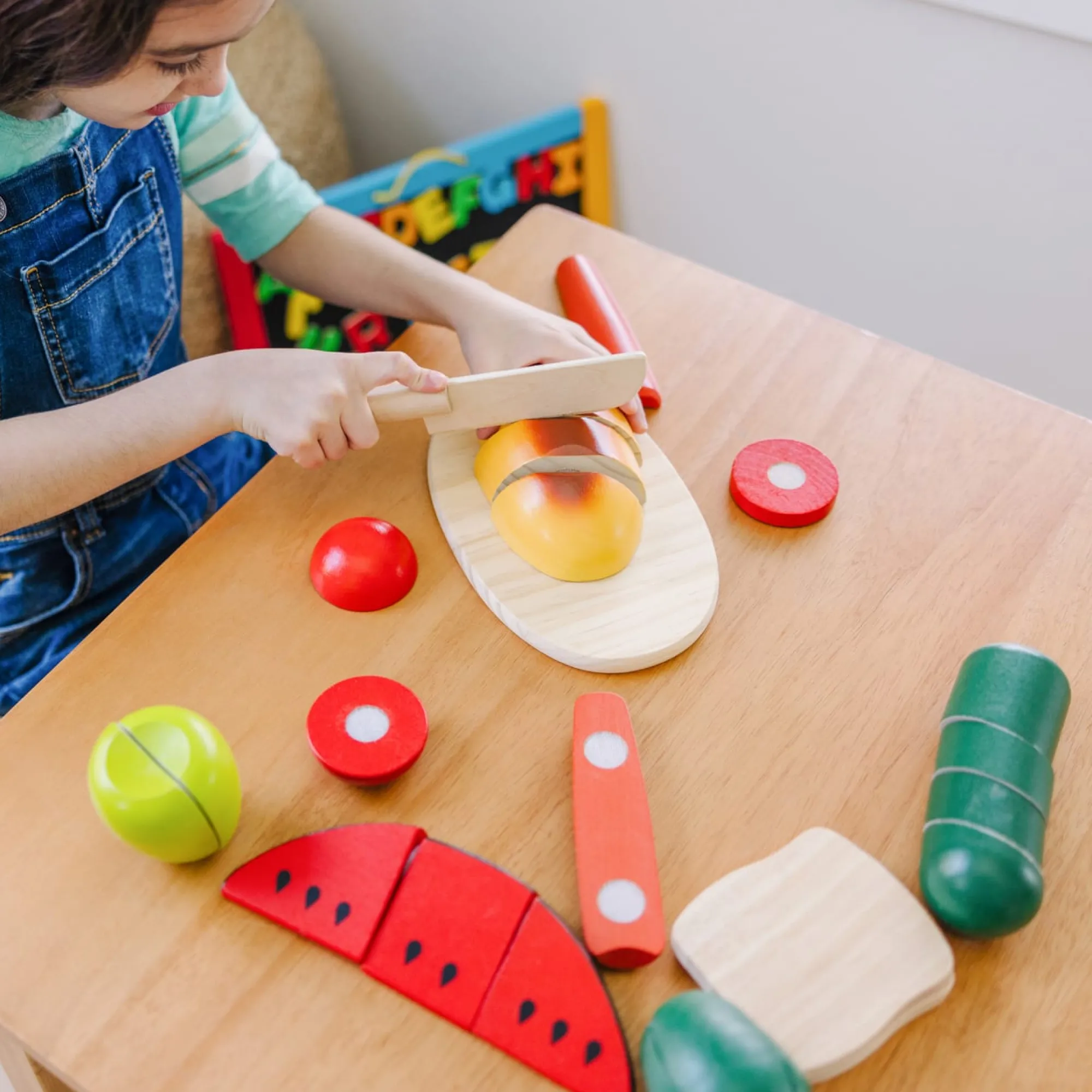 Cutting Food - Wooden Play Food>Melissa & Doug