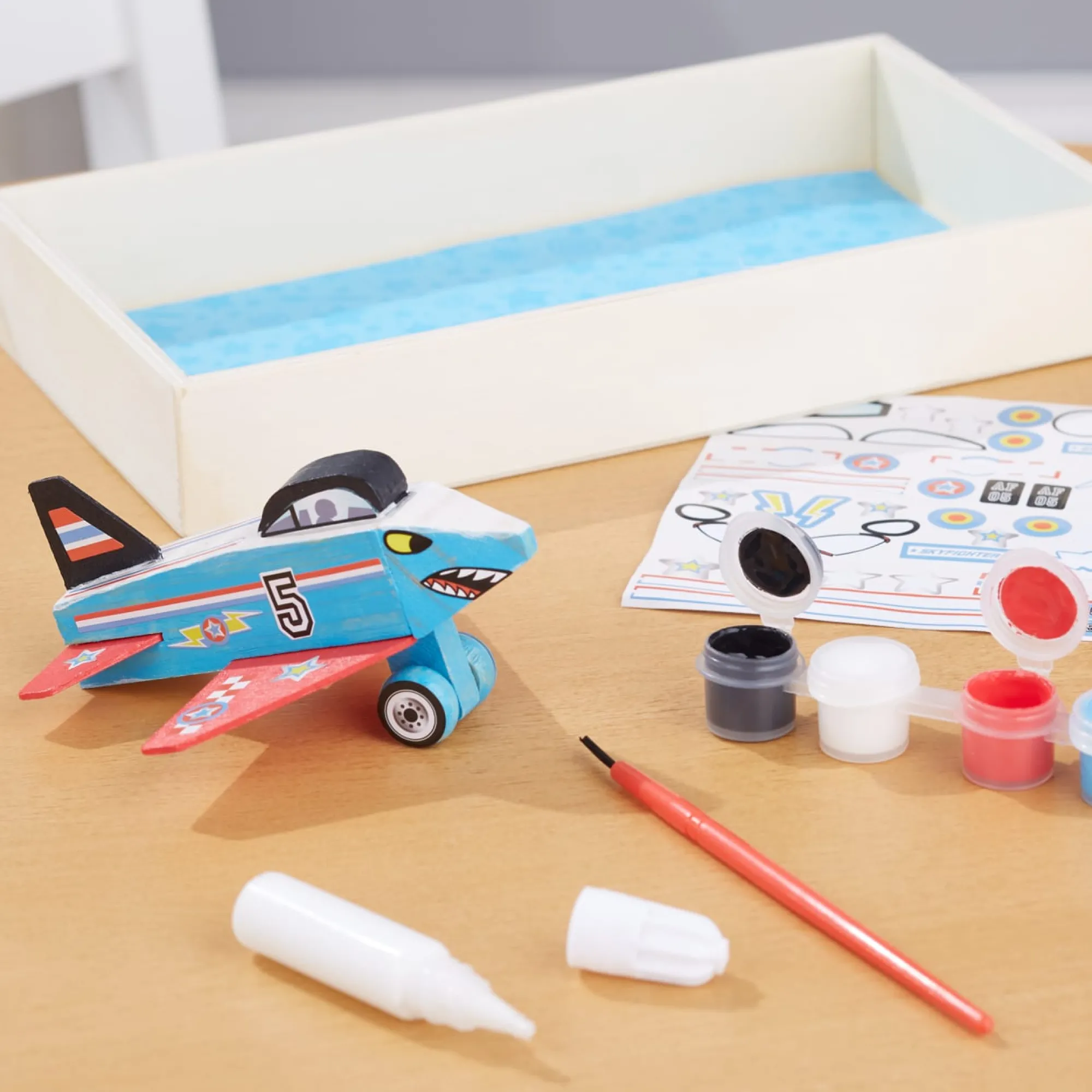 Decorate-Your-Own Wooden Plane>Melissa & Doug Online