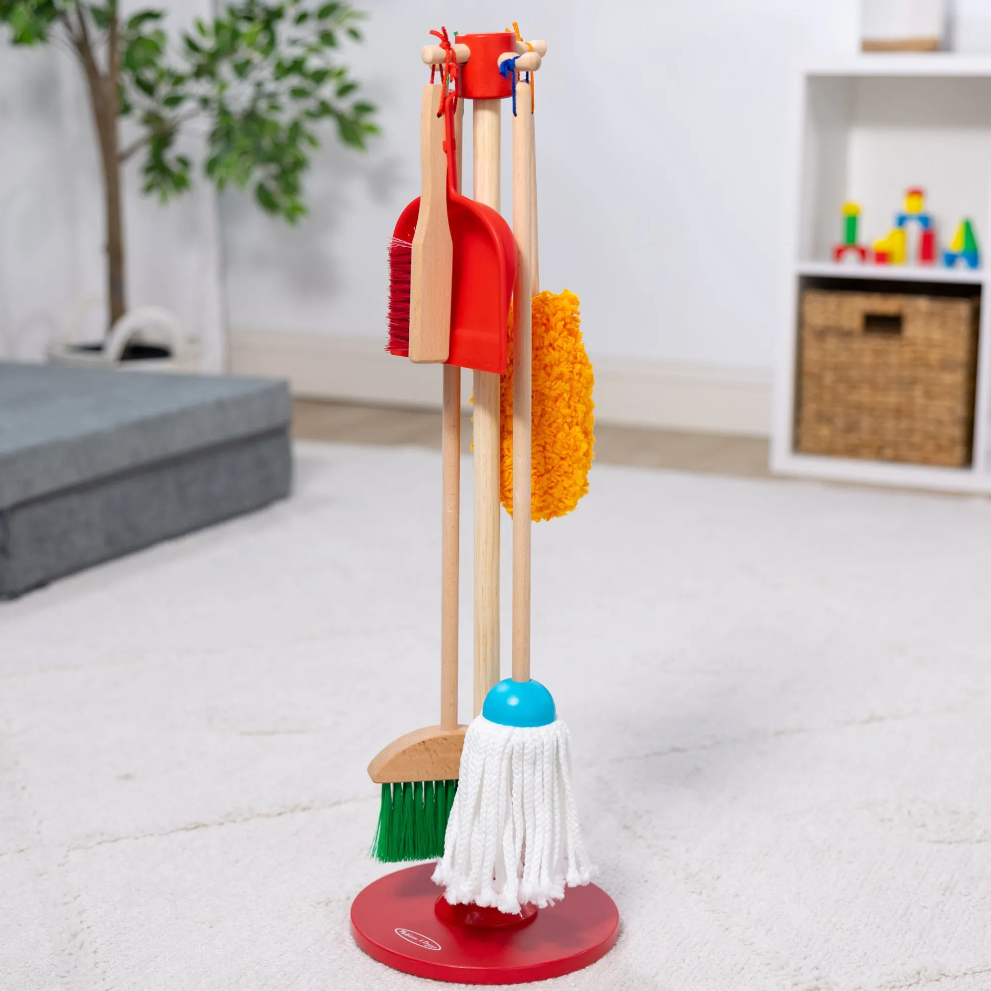 Dust! Sweep! Mop! Cleaning Play Set>Melissa & Doug