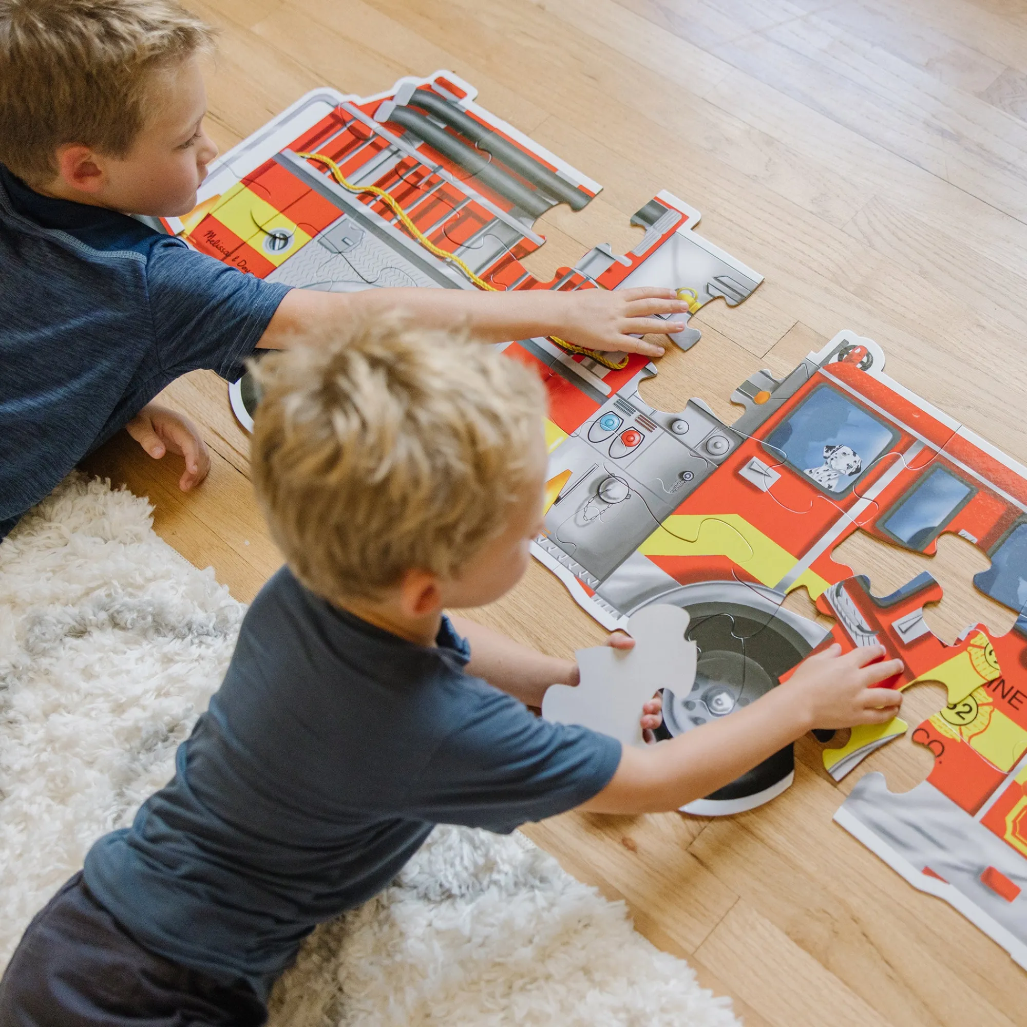 Giant Fire Truck Floor Puzzle - 24 Pieces>Melissa & Doug Best
