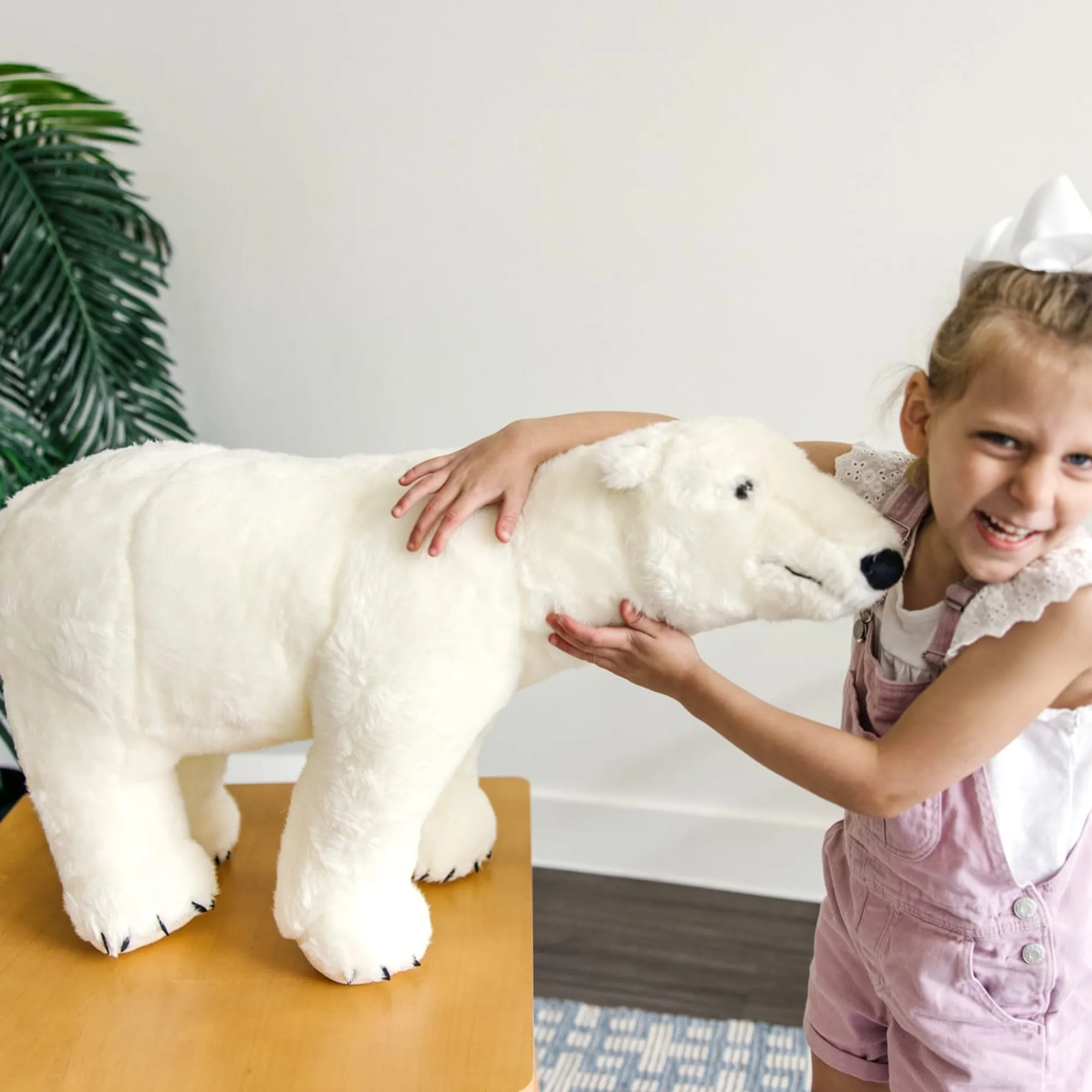 Giant Stuffed Animal Polar Bear>Melissa & Doug Outlet