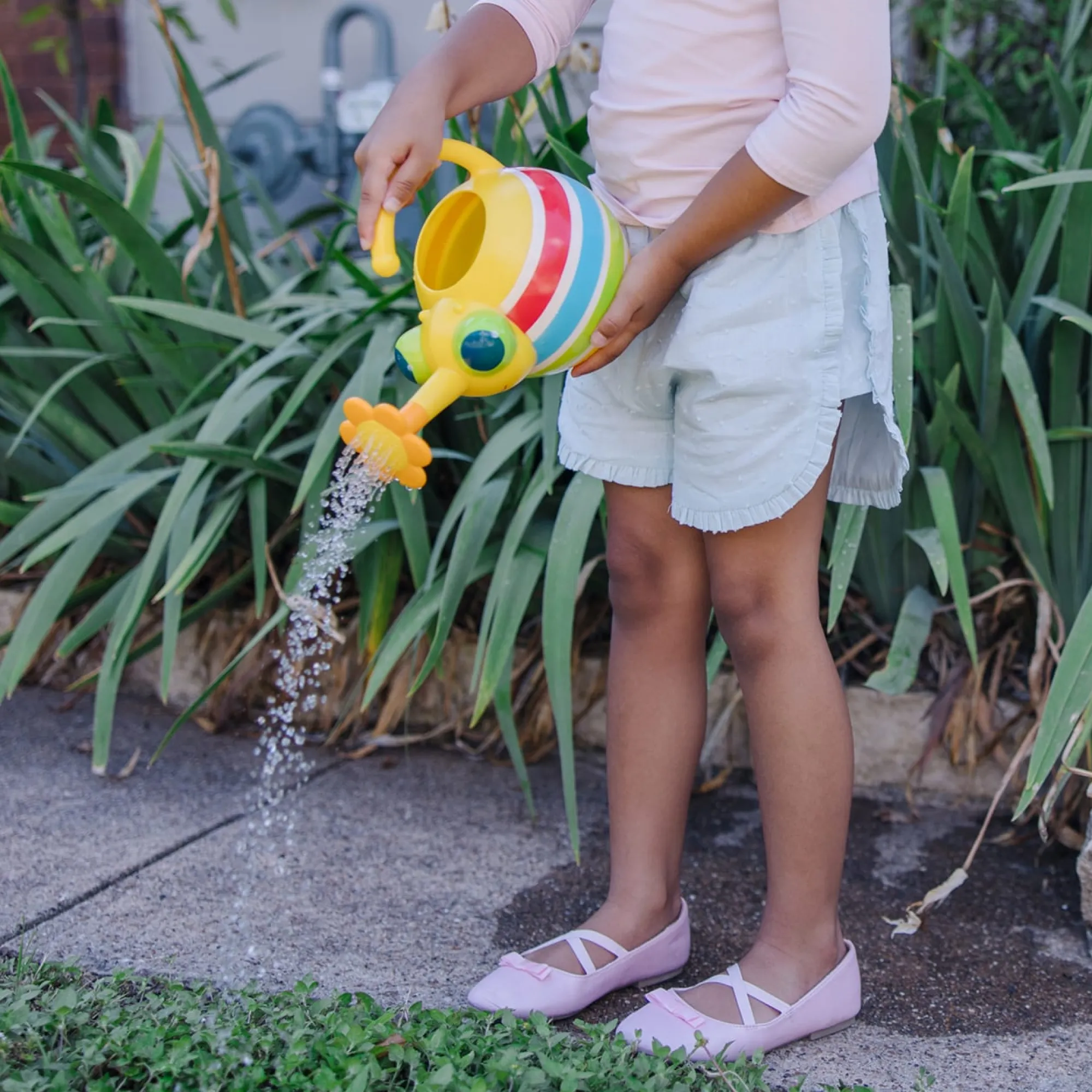 Giddy Buggy Watering Can>Melissa & Doug Discount