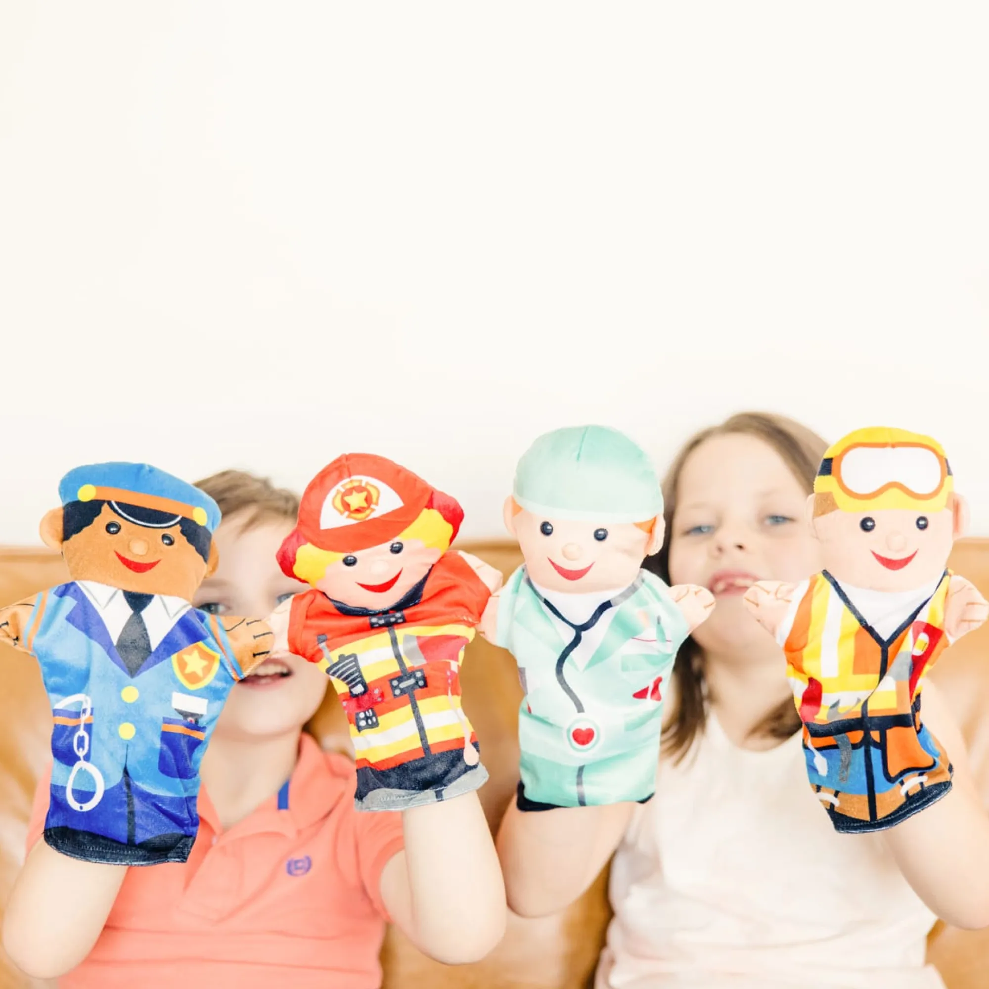 Jolly Helpers Hand Puppets>Melissa & Doug