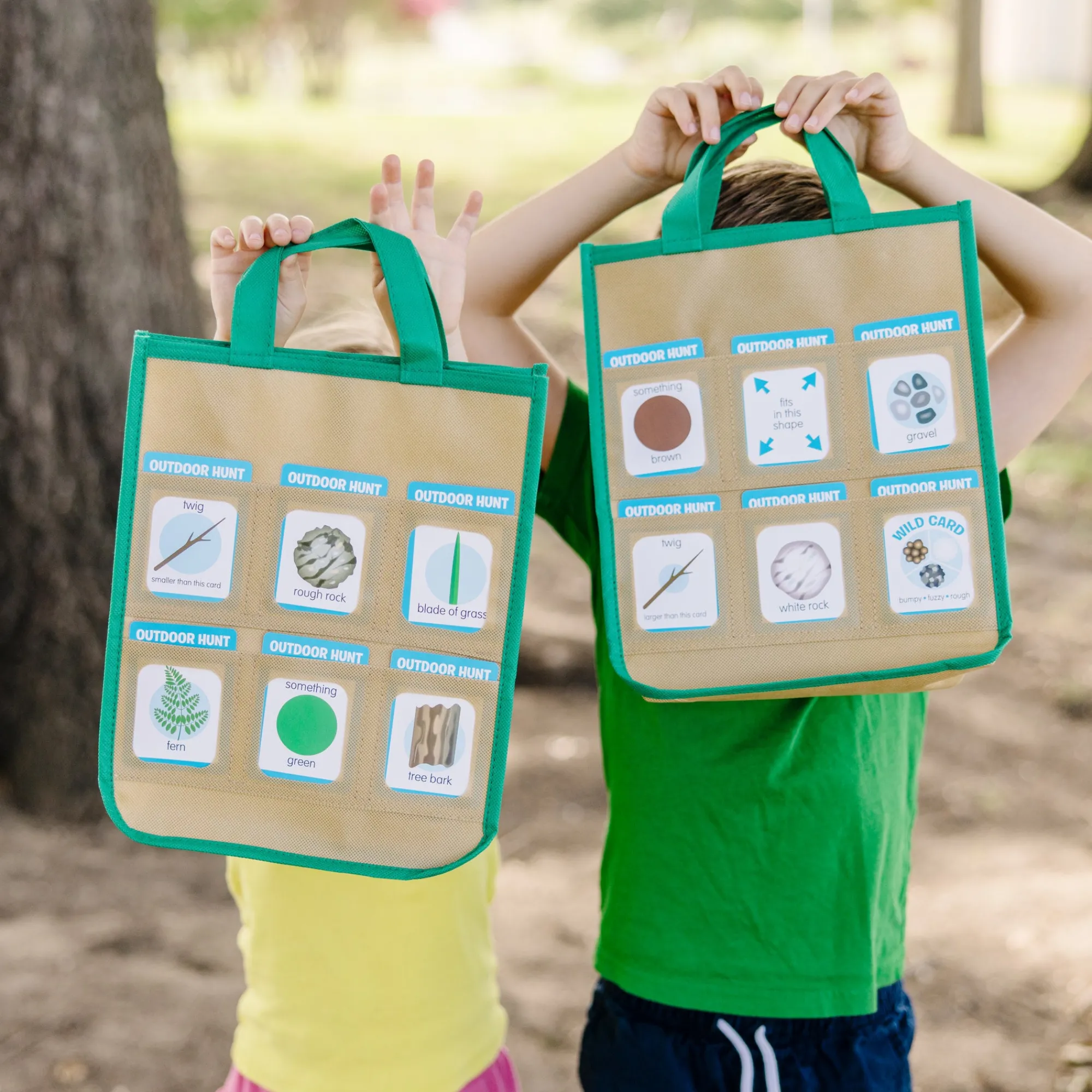 Let’s Explore Indoor/Outdoor Scavenger Hunt Play Set>Melissa & Doug Clearance