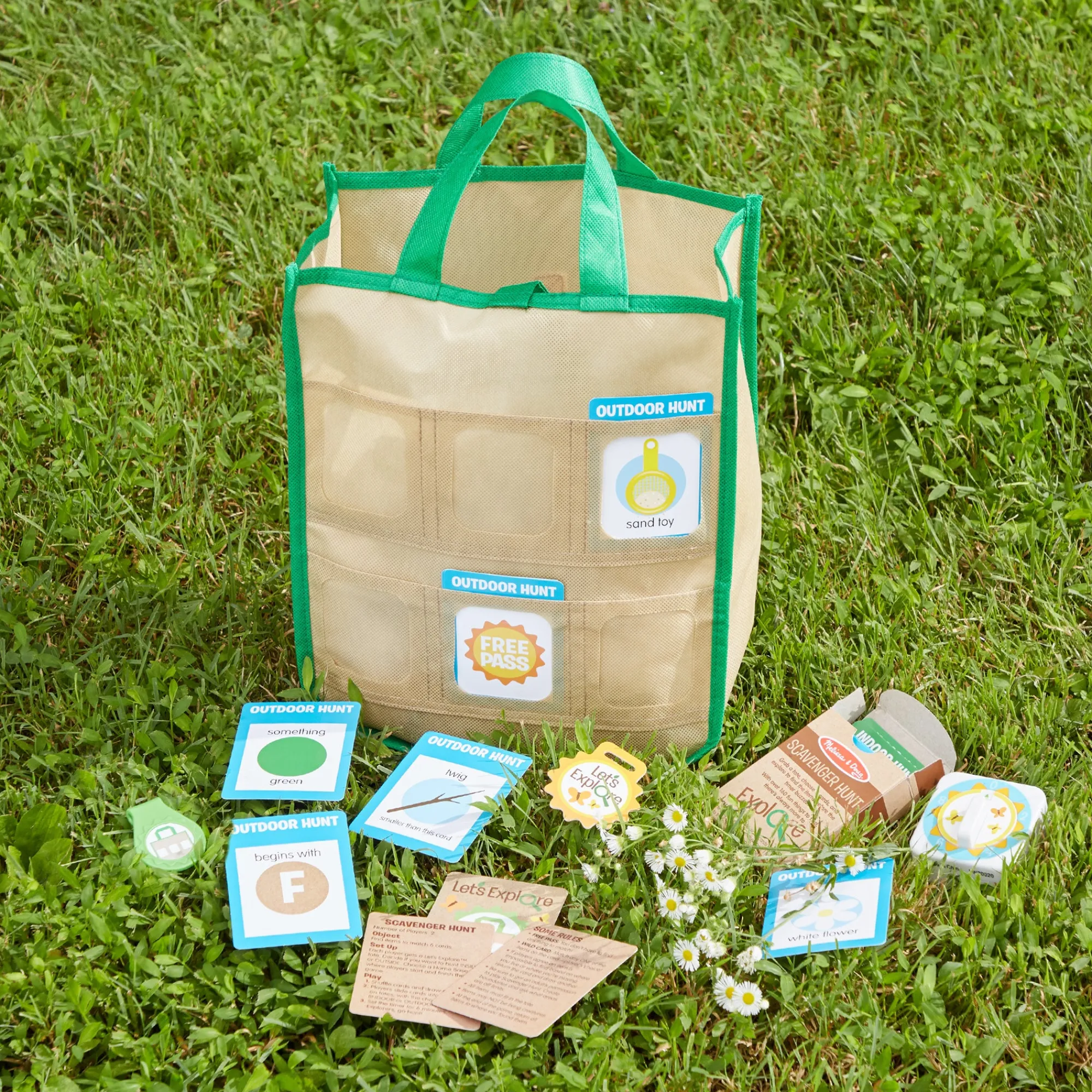 Let’s Explore Indoor/Outdoor Scavenger Hunt Play Set>Melissa & Doug Clearance
