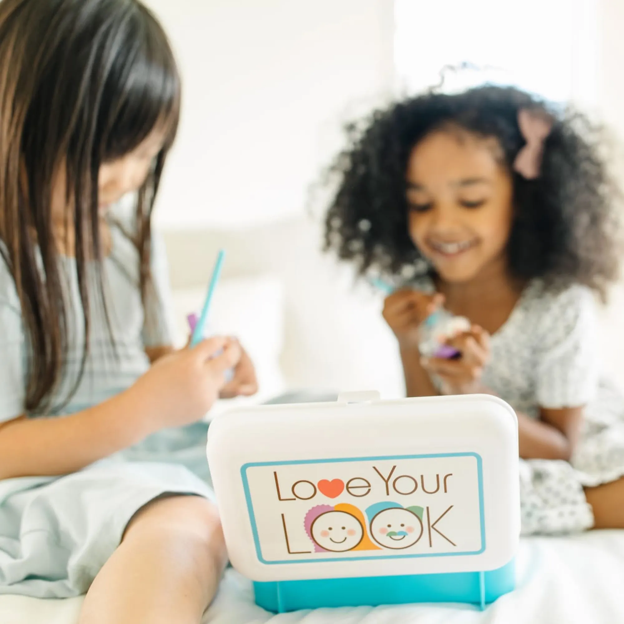 LOVE YOUR LOOK - Makeup Kit Play Set>Melissa & Doug