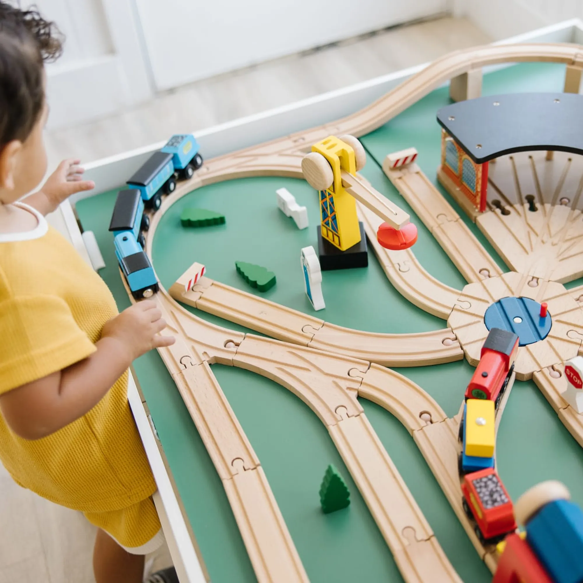 Multi-Activity Train Table>Melissa & Doug Clearance