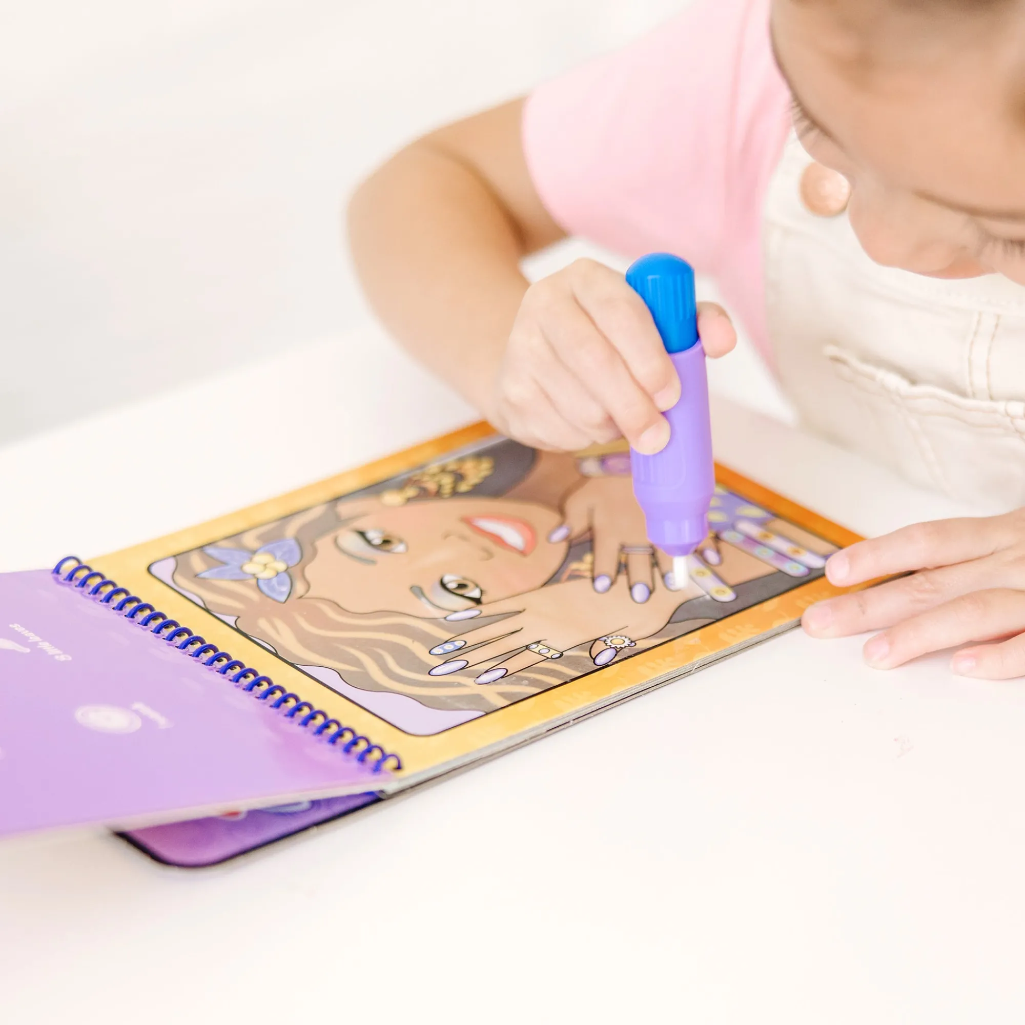 On the Go Water Wow! Water-Reveal Pad - Makeup & Manicures>Melissa & Doug New