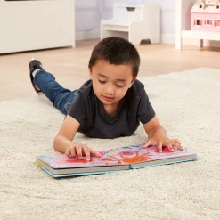 Poke-a-Dot: Who’s in the Ocean? Board Book><noscript><img width=