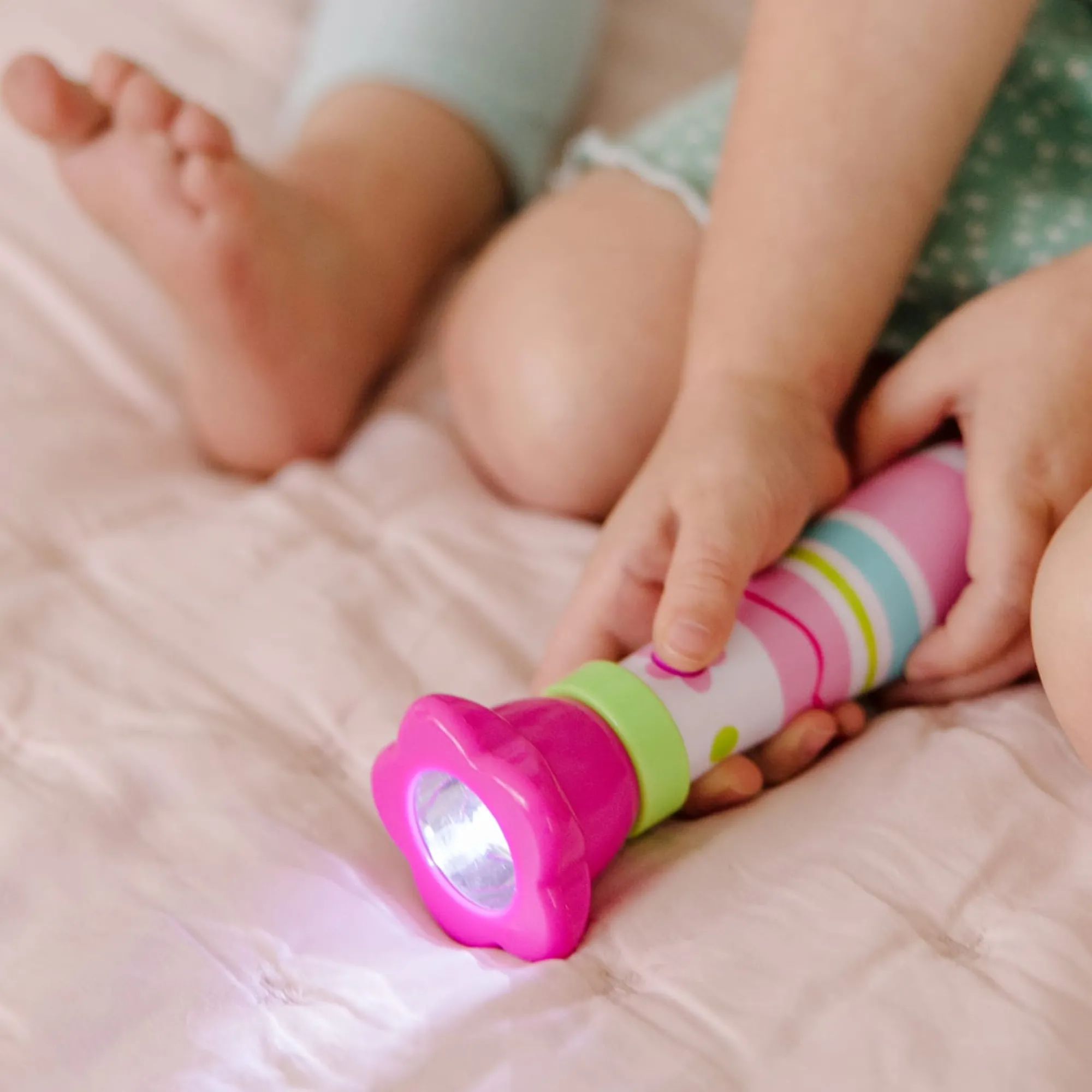 Pretty Petals Flashlight>Melissa & Doug Clearance