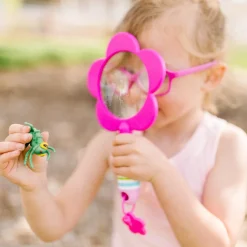 Pretty Petals Magnifier><noscript><img width=