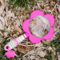 Pretty Petals Magnifier><noscript><img width=