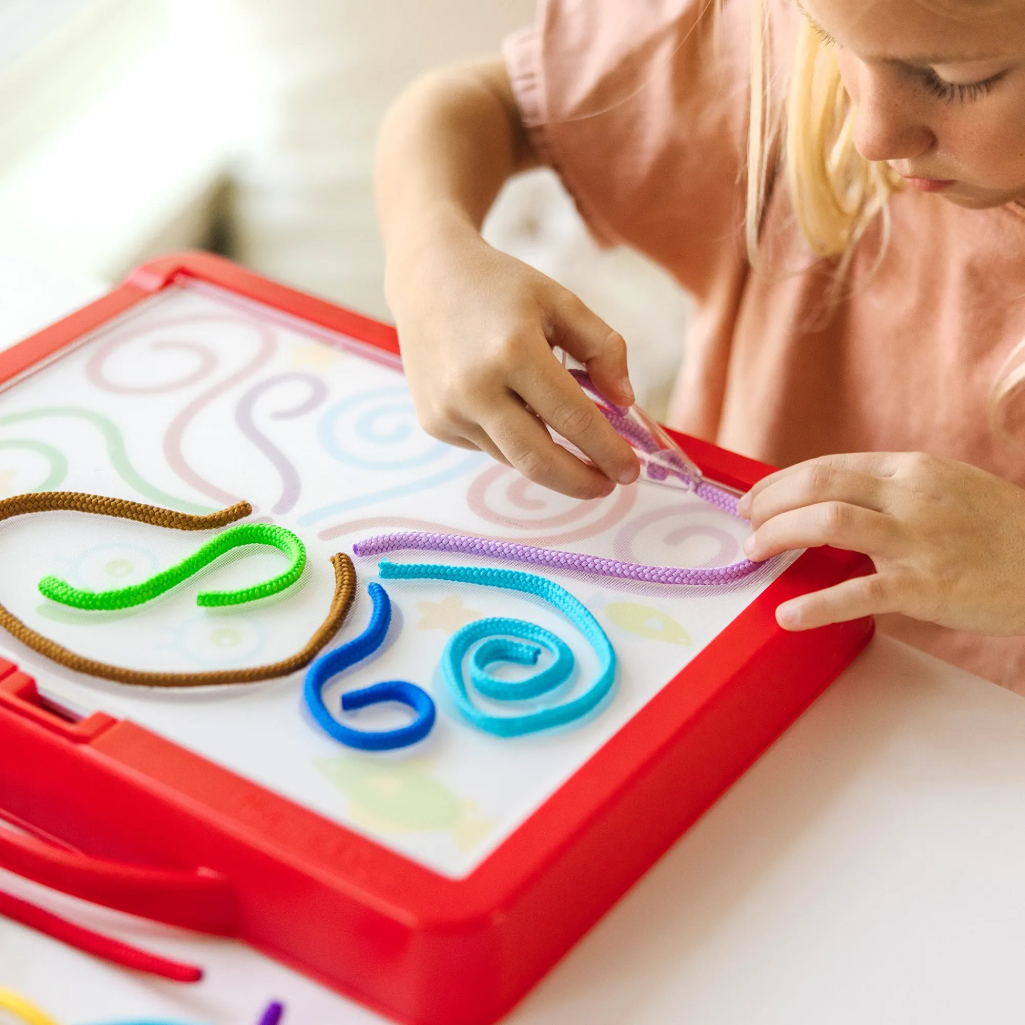 Rainbow Cord Picture and Pattern Maker>Melissa & Doug Online