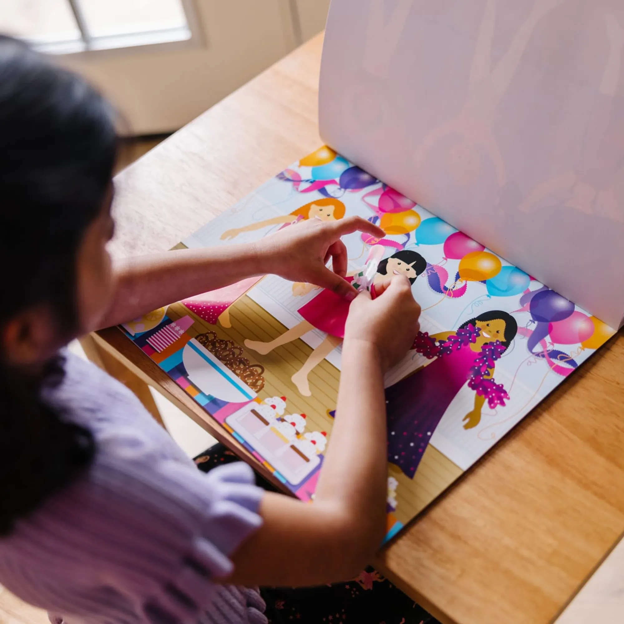 Reusable Sticker Pad - Dress-Up>Melissa & Doug Clearance