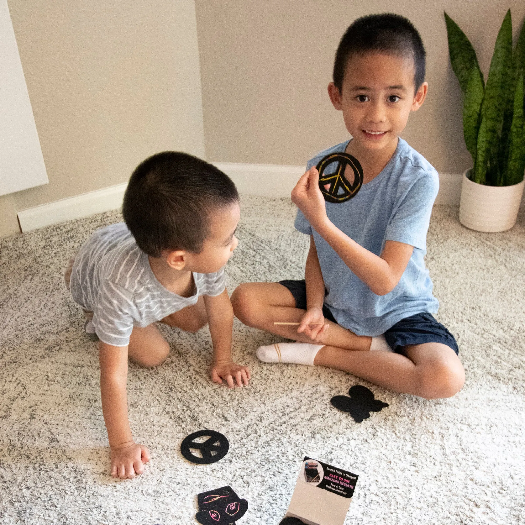 Scratch Art® Box of Friendship Notes>Melissa & Doug Online