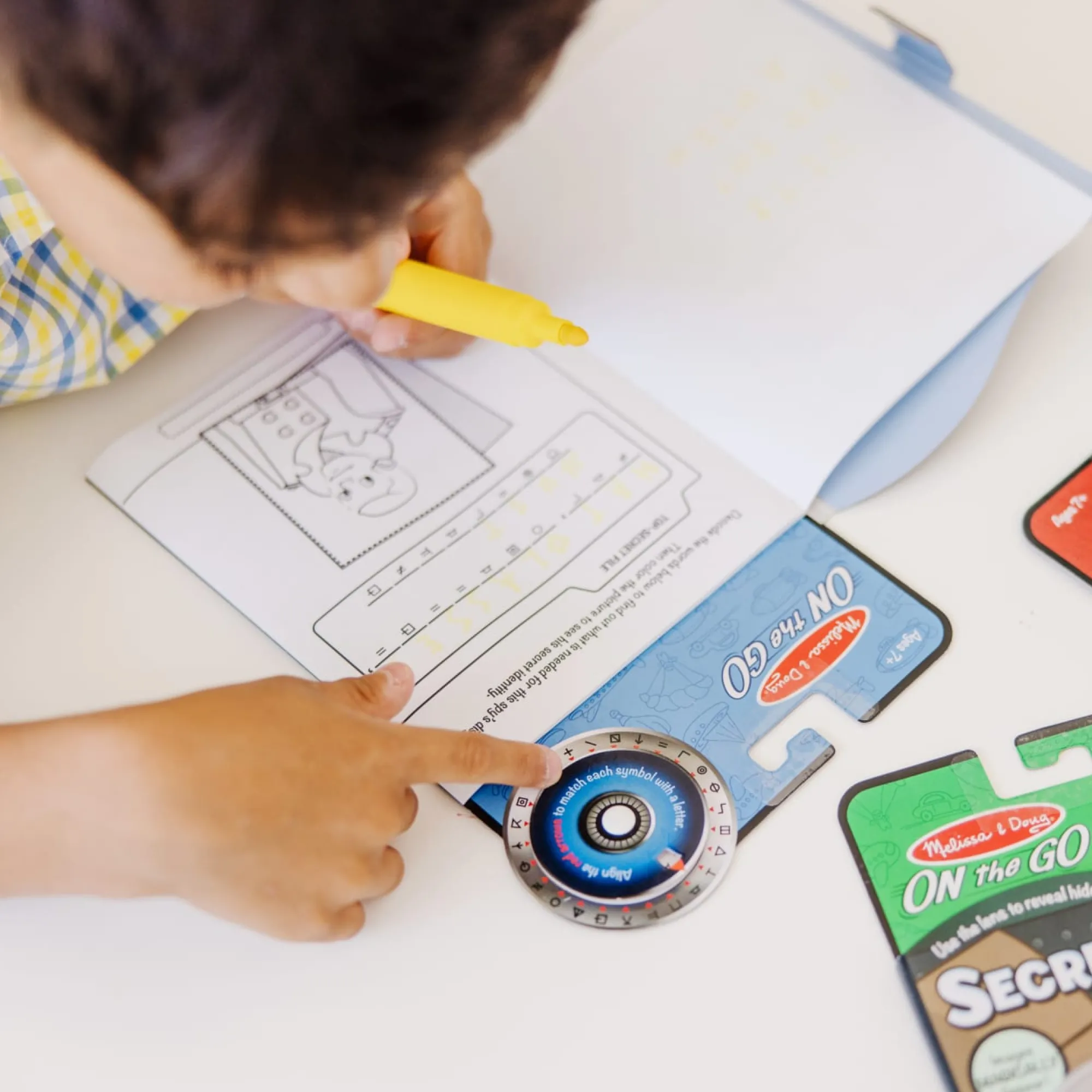 Secret Decoder Set - Case of the Slippery Flippers>Melissa & Doug Best