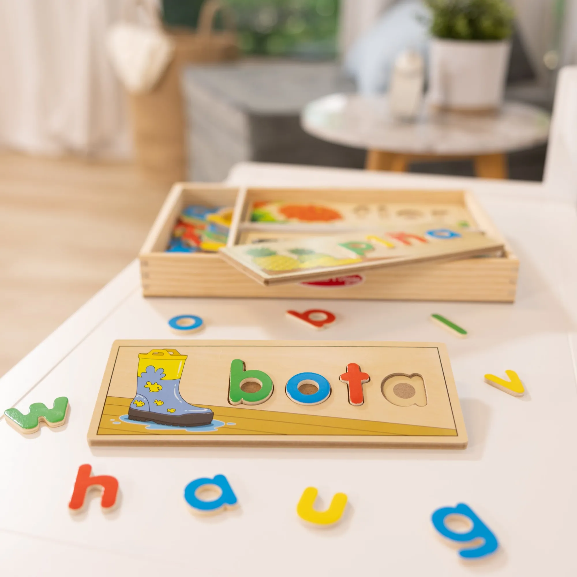 Spanish See & Spell Learning Toy>Melissa & Doug Online