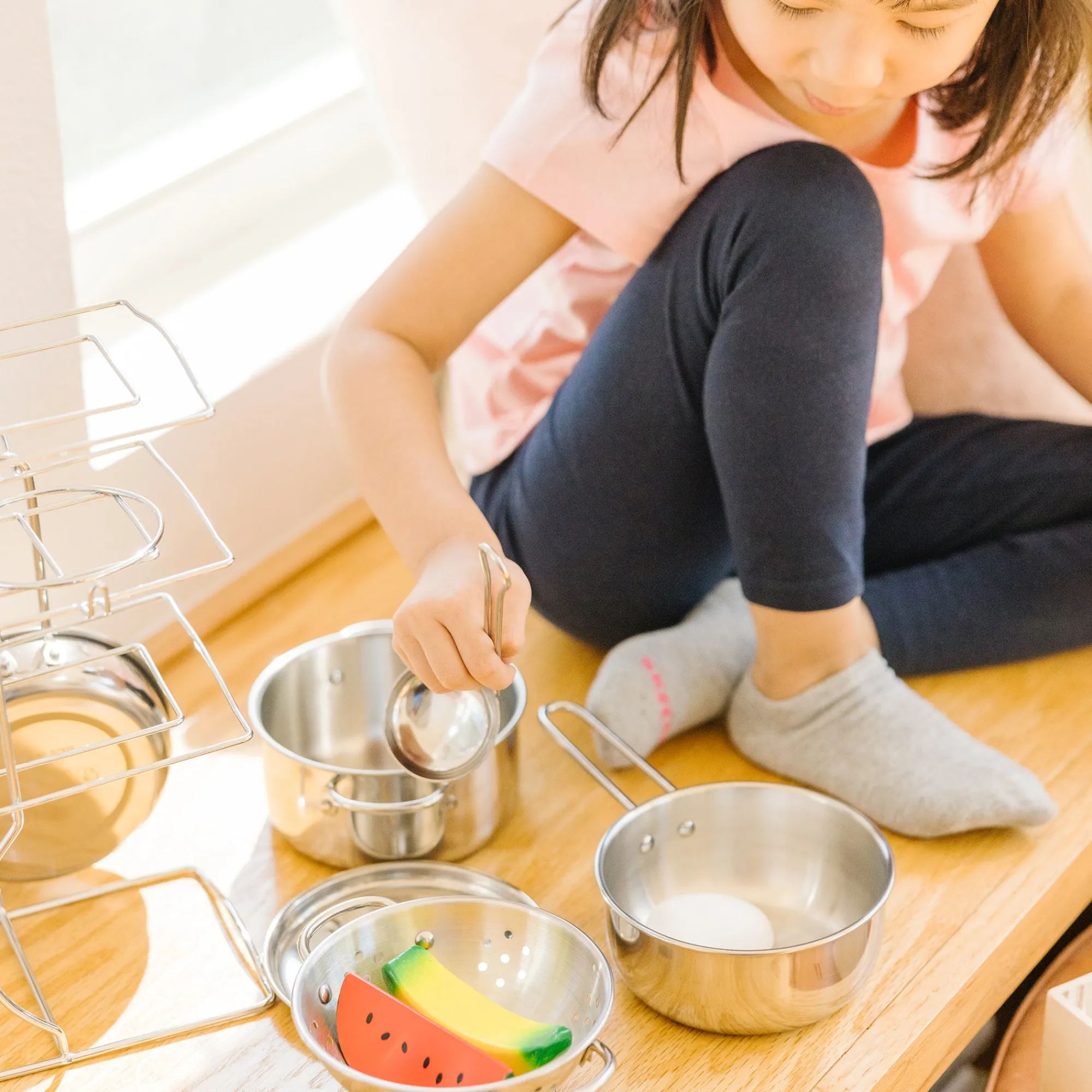 Stainless Steel Pots & Pans Play Set>Melissa & Doug Online