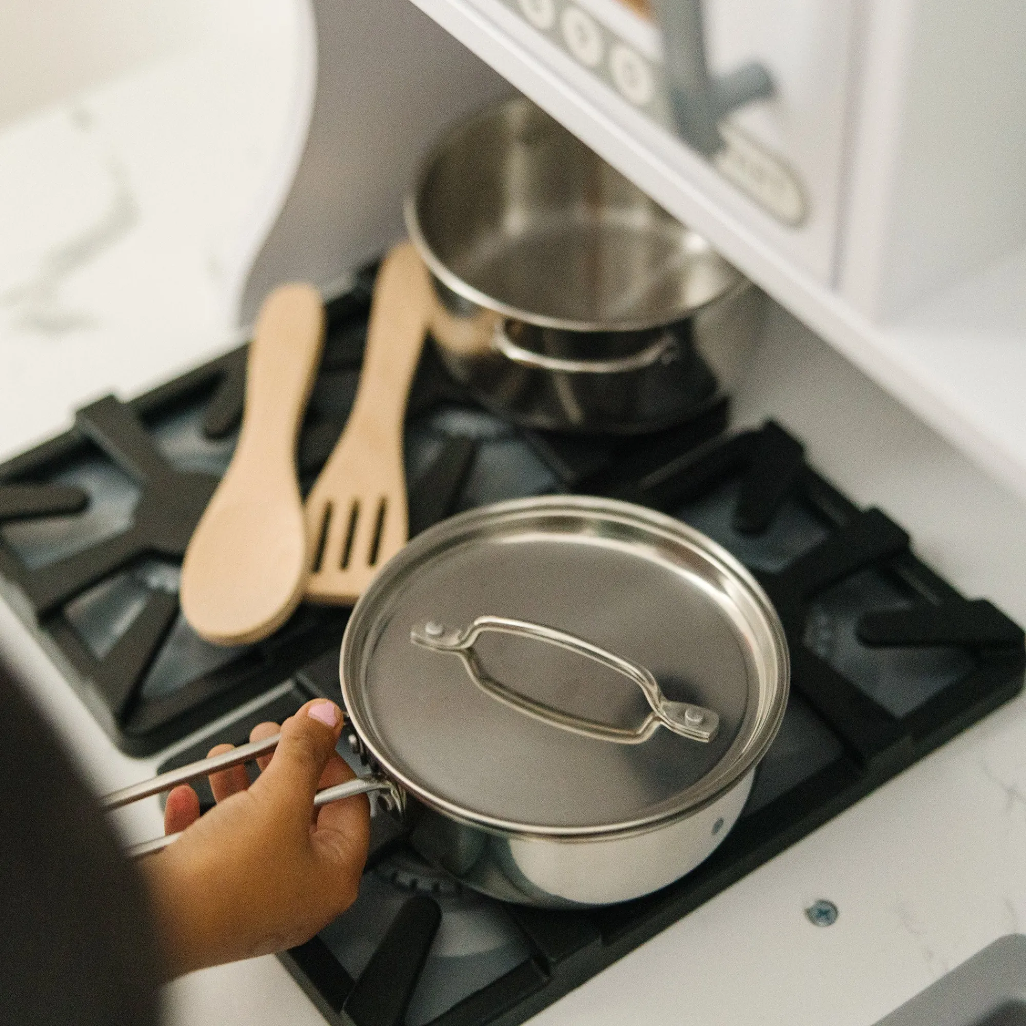 Stainless Steel Pots & Pans Play Set>Melissa & Doug Online