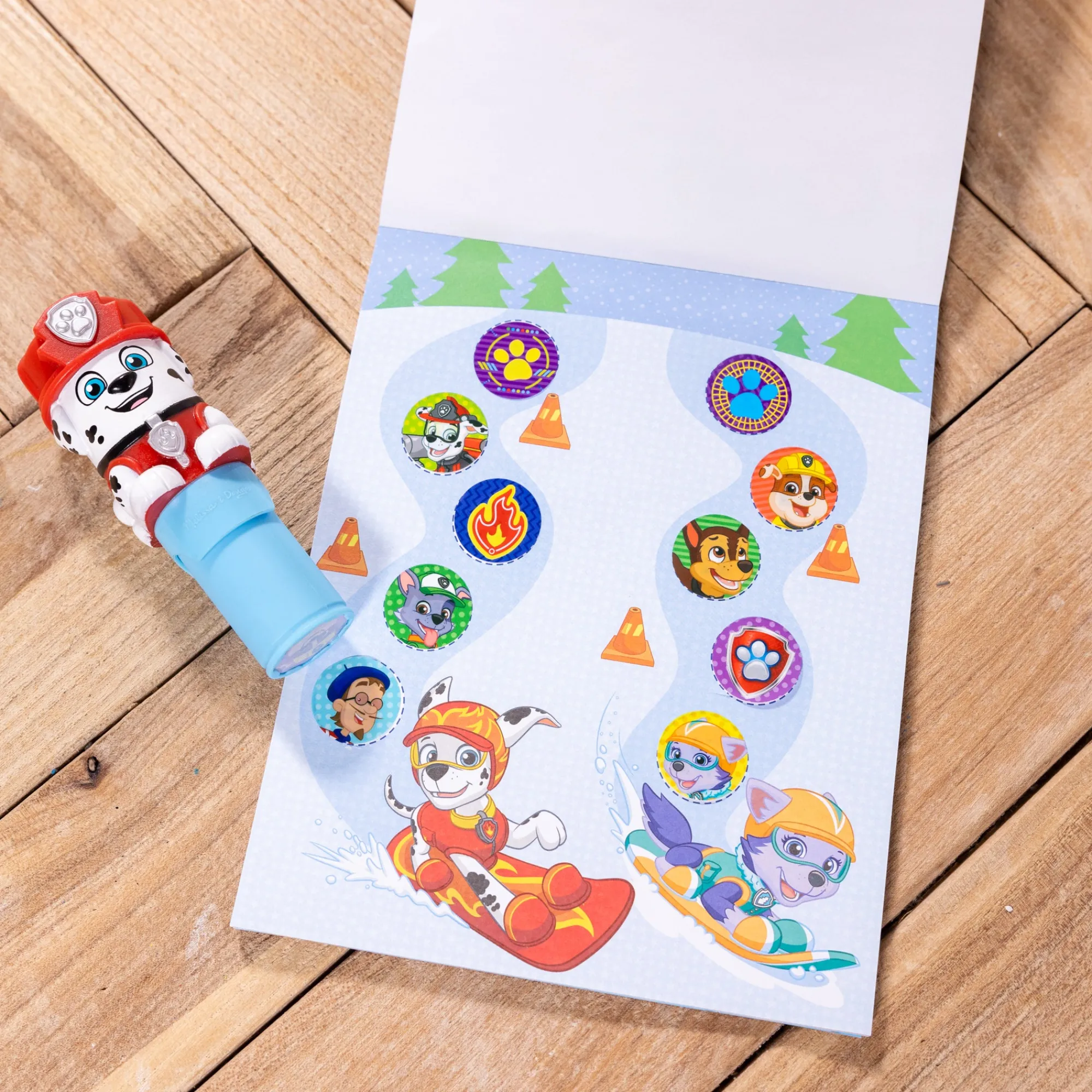 Sticker WOW!™ Activity Pad & Sticker Stamper - PAW Patrol Marshall>Melissa & Doug