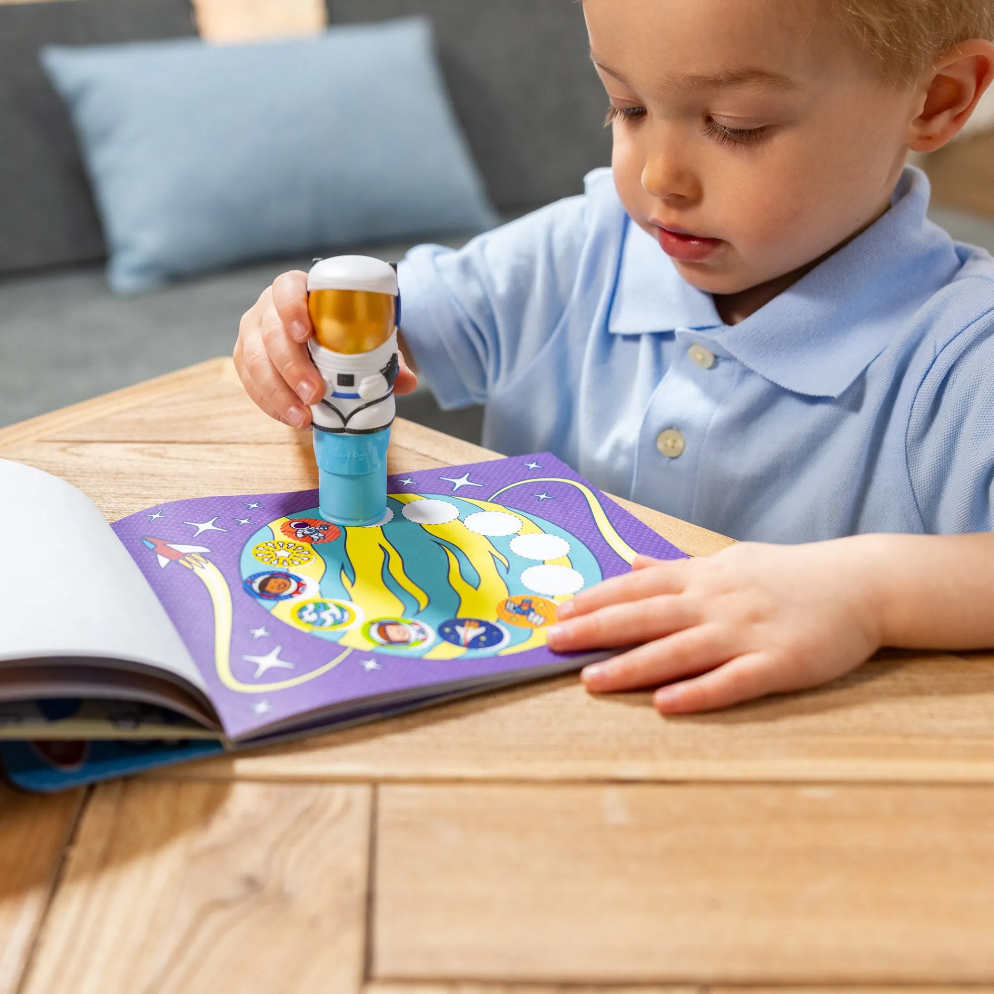 Sticker WOW!™ Activity Pad & Sticker Stamper - Astronaut>Melissa & Doug