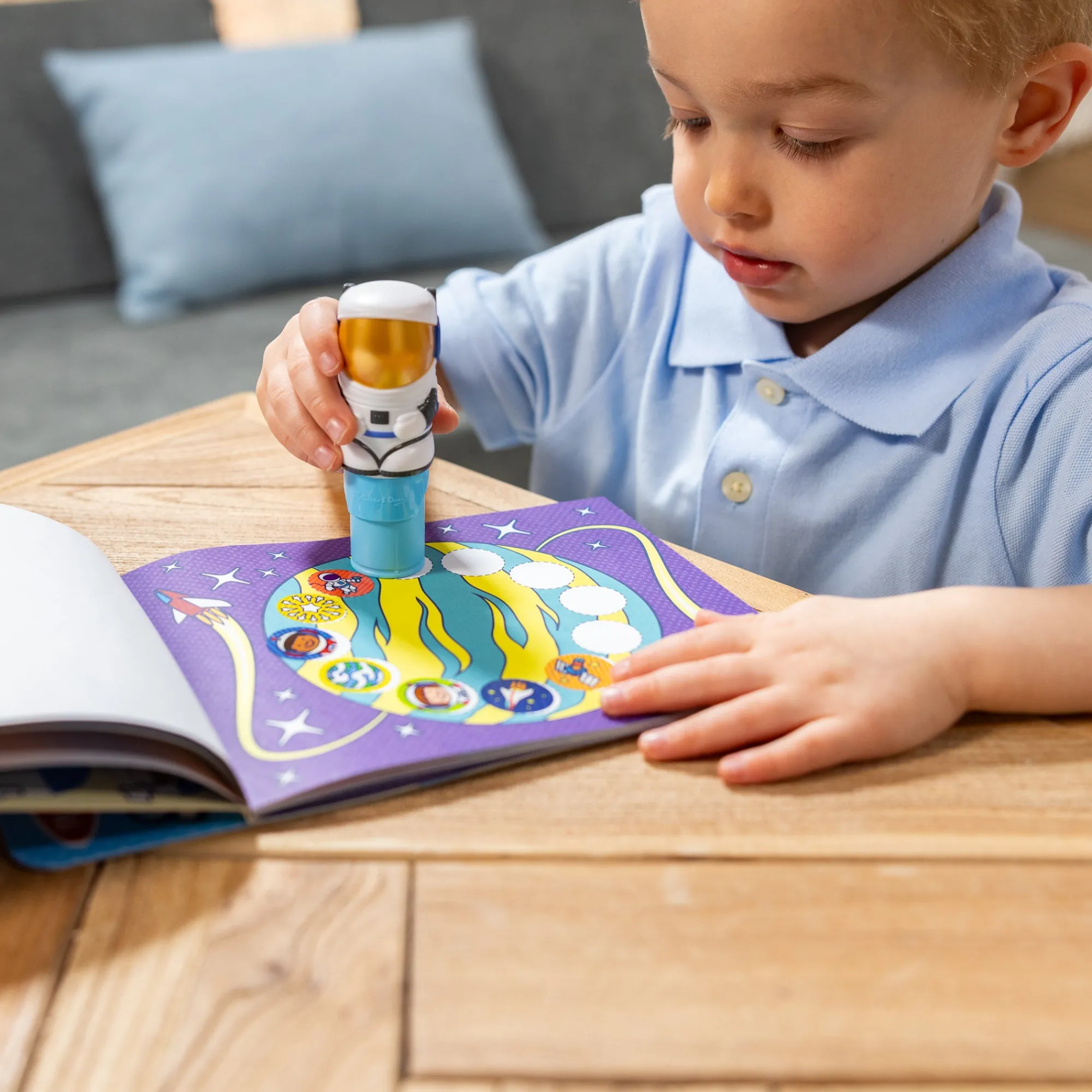Sticker WOW!™ Activity Pad & Sticker Stamper - Astronaut>Melissa & Doug