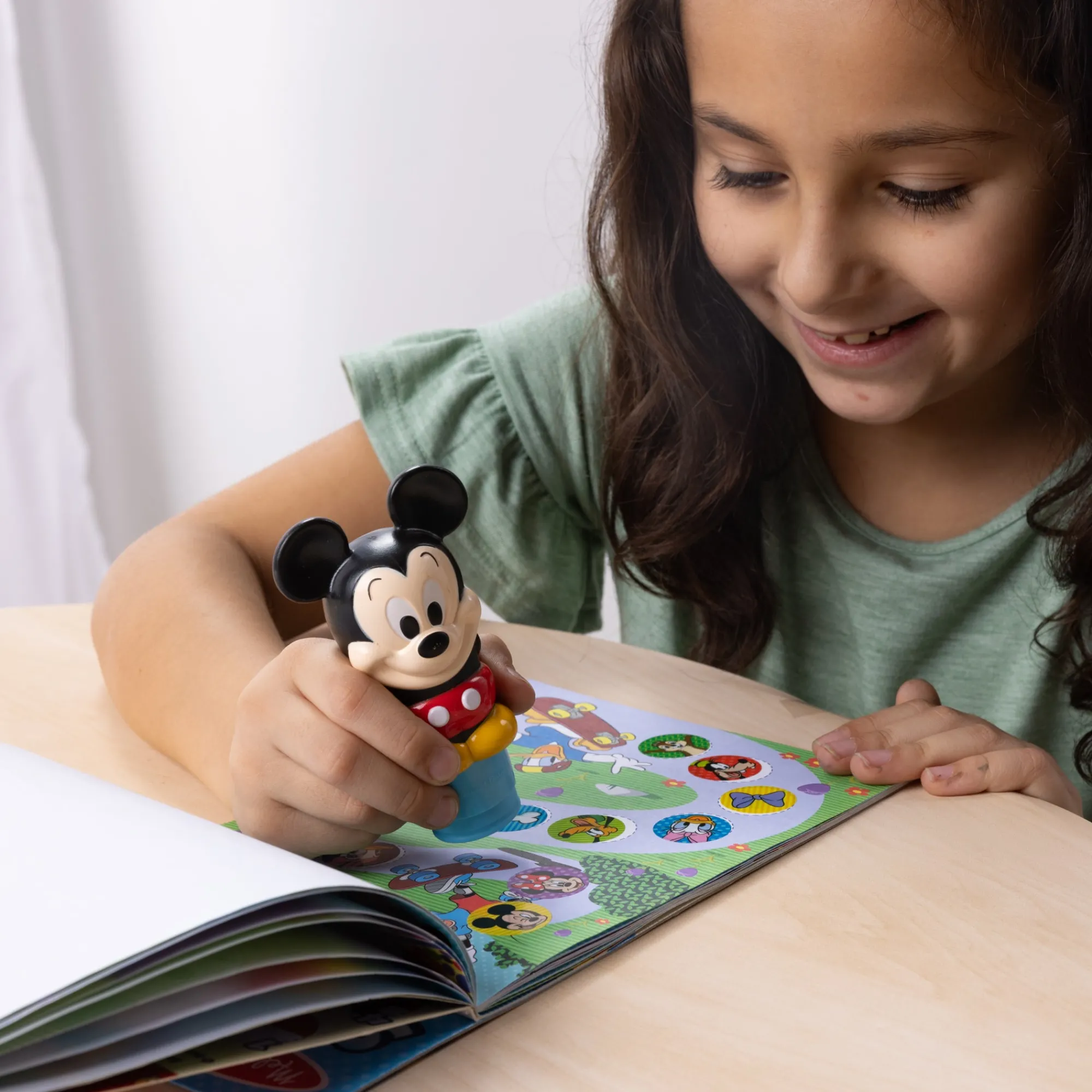 Sticker WOW! Activity Pad & Sticker Stamper - Disney's Mickey Mouse>Melissa & Doug New
