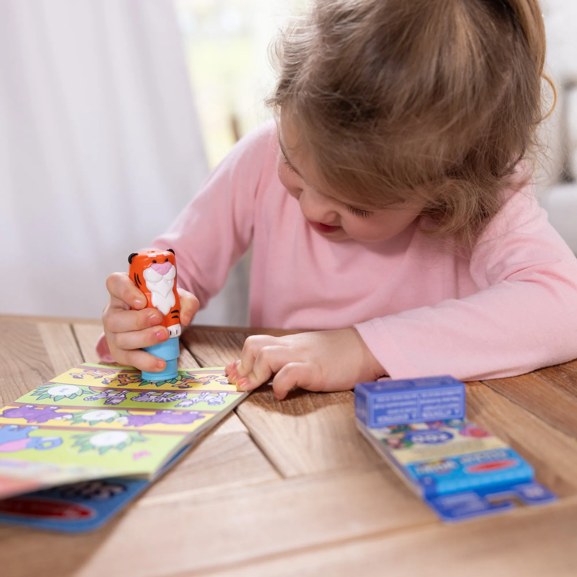 Sticker WOW!™ Tiger Bundle: Activity Pad & Sticker Stamper + Mini Activity Pad and 200 Refill Stickers>Melissa & Doug Best