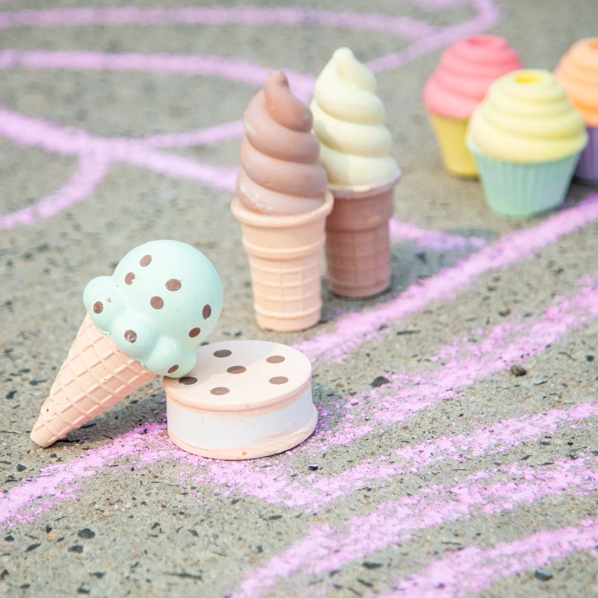 Sweet Treats Chalk Set>Melissa & Doug
