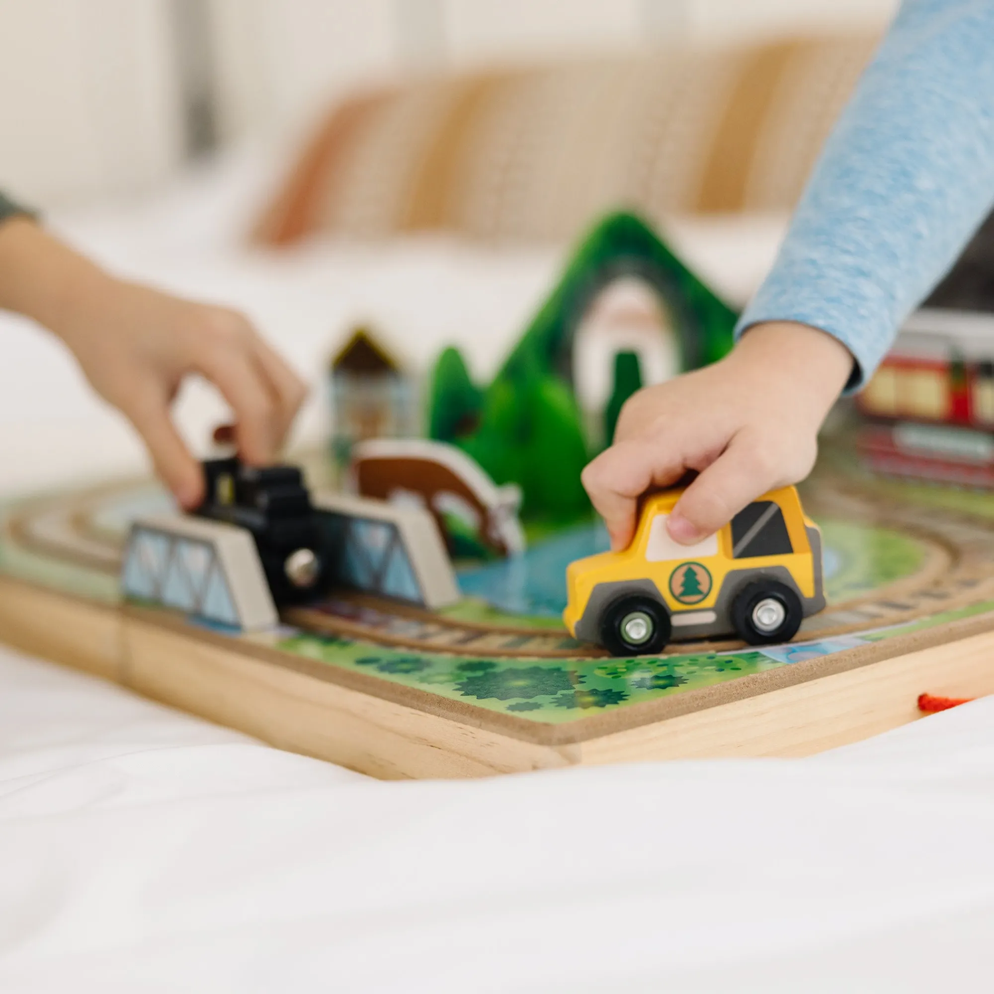 Take-Along Railroad>Melissa & Doug Online