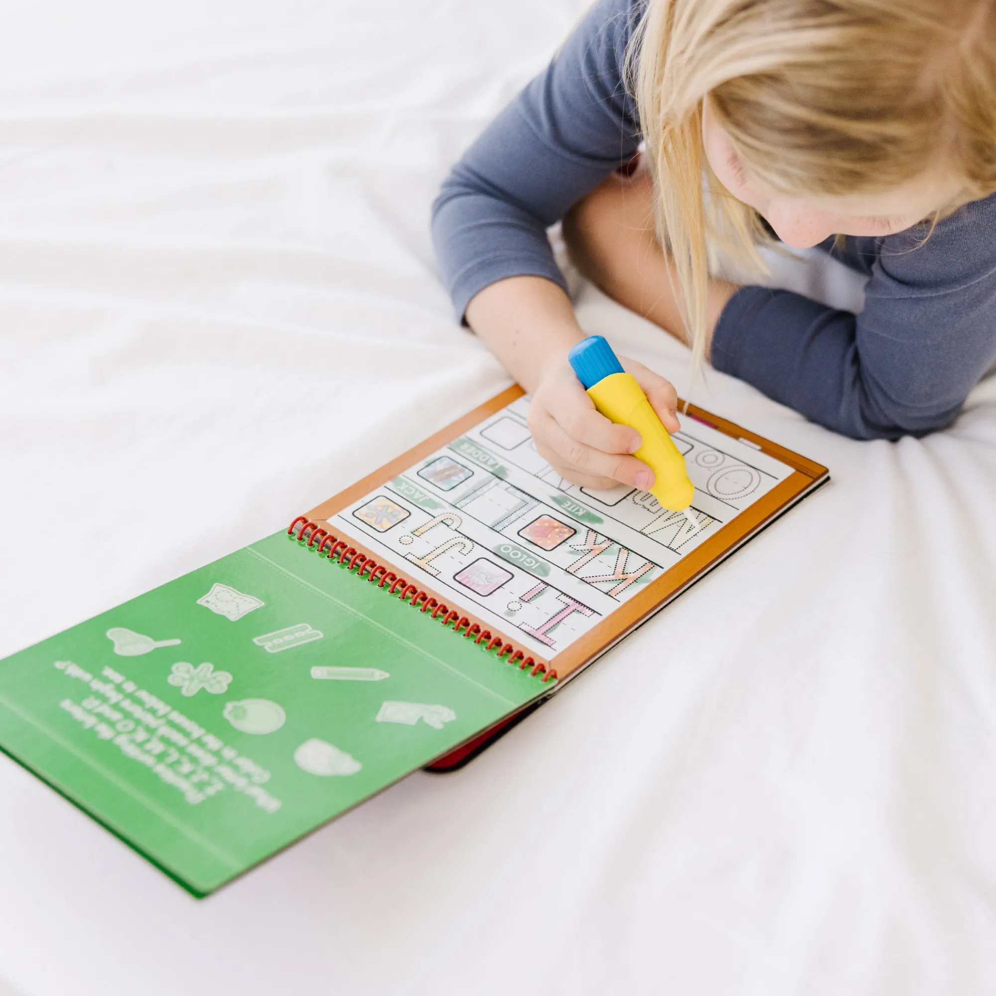 Water Wow! Water-Reveal Activity Pad - Alphabet>Melissa & Doug