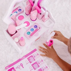 Wooden Beauty Salon Play Set>Melissa & Doug Sale