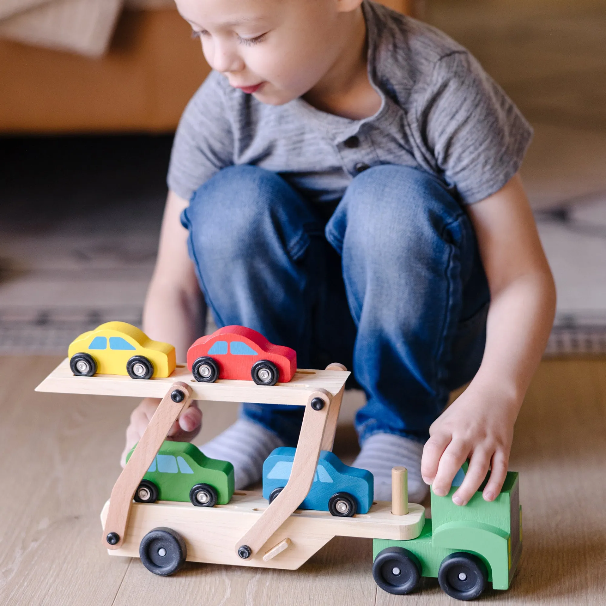 Wooden Car Carrier>Melissa & Doug
